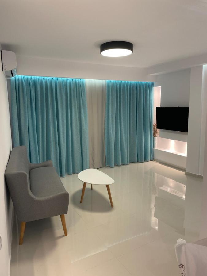 Haris White Apartment Roussospítion Extérieur photo