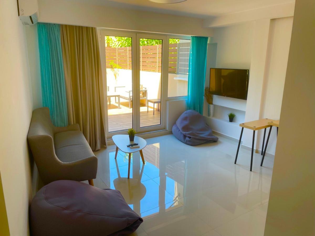 Haris White Apartment Roussospítion Extérieur photo